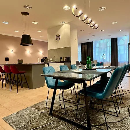 Vonmos アパート トラーベン・トラールバッハ